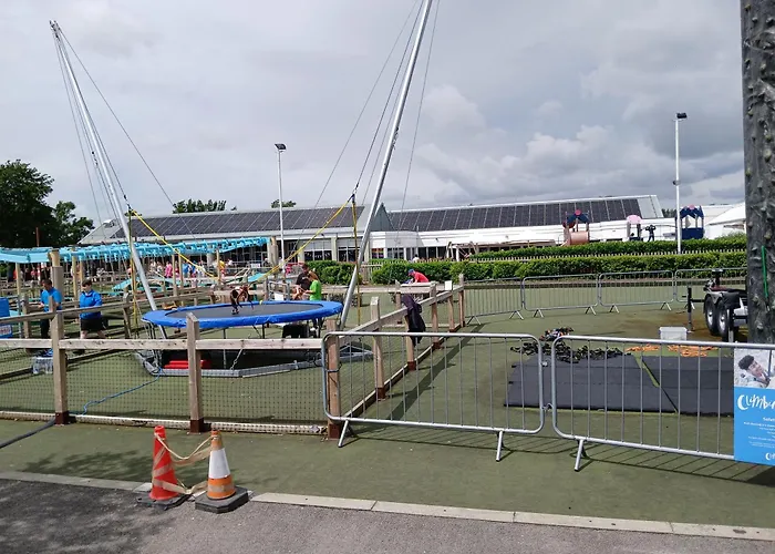 3-bed Caravan - Haven Lakeland Leisure Park Chalé