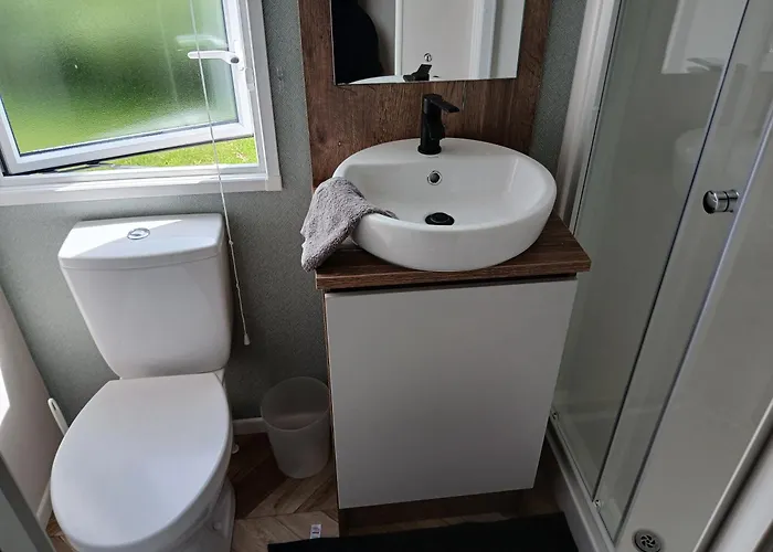 3-bed Caravan - Haven Lakeland Leisure Park Chalé