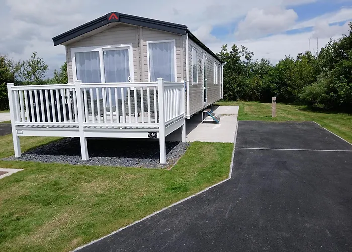 3-bed Caravan - Haven Lakeland Leisure Park * Grange-over-Sands