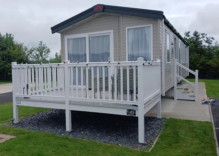 3-bed Caravan - Haven Lakeland Leisure Park