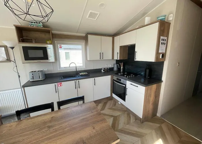 3-bed Caravan - Haven Lakeland Leisure Park *