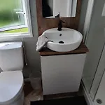 3-bed Caravan - Haven Lakeland Leisure Park Шале