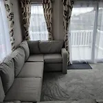3-bed Caravan - Haven Lakeland Leisure Park Шале *